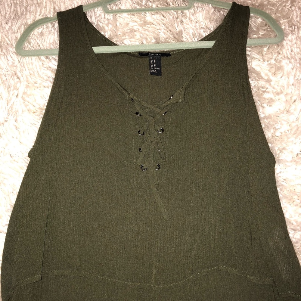 Forever 21 flowy crop top